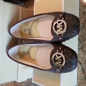 Classic Michael Kors Monogram Flats. Sz. 9.5